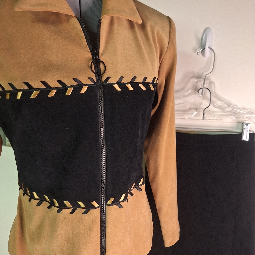 Worthington Ultra Suede Blazer & Skirt. Size 4p